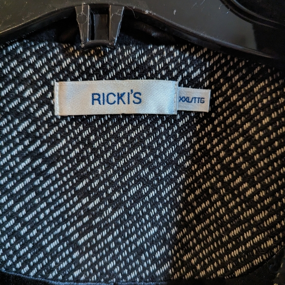 RICKIS Plus Size Wool Coat - Picture 2 of 3